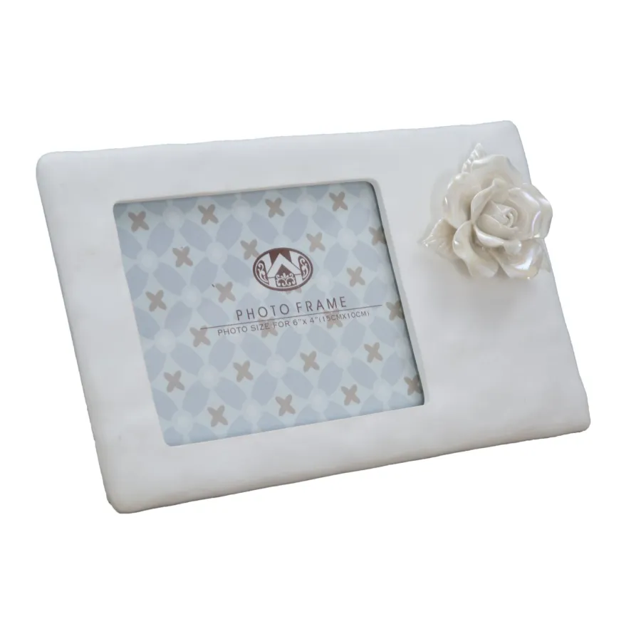 RAMKA PORCELANOWA 23X3X13,7 cm (WYMIAR WEWNĘTRZNY 10X15 cm) MIN 3